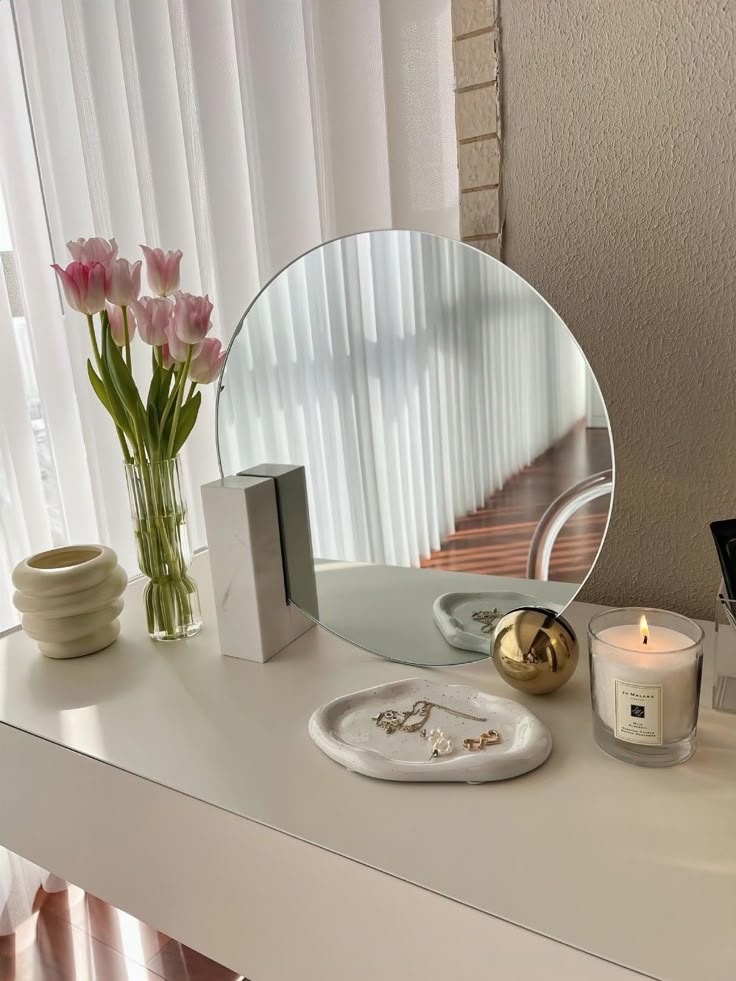 gương tròn Đèn led cảm Ứng treo tường cao cấp lumina